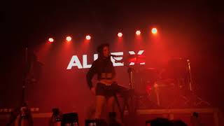 Allie X - Science live at Fabrique Club São Paulo, Brasil