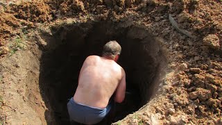 Neighbors Thinks Man Is Digging a Pool until They Look at the Bottom of Pit