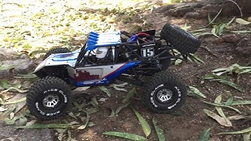 Vaterra Twin Hammers first run - BASHING