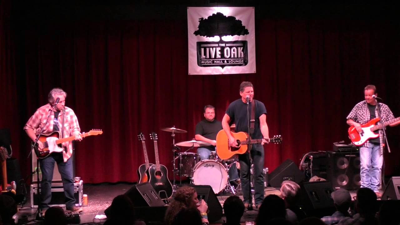 Live at The Live Oak | Chris Knight