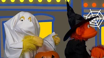 Farmer in the Dell Halloween 🎃 | The Ring-A-Tangs 🥜🐵| Moonbug Kids | Educational Cartoons