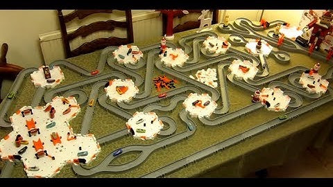 Huge HexBug Nano Construct MAZE - Introduction & habitat tour - brief walk through