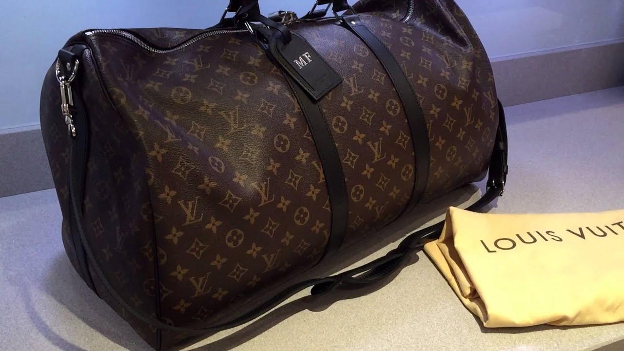 LOUIS VUITTON - Louis Vuitton Fashion HOLIDAY SEASON: THE GOOSE IS COMING  TO TOWN!