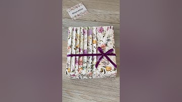 How to wrap a gift. Gift wrapping with pleats #how #diy #gift #giftwrapping #giftideas #byrubbia