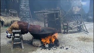 Kung Fu Wuxia Film | Villains boil mother,enraging filial son to unleash divine skills to kill them