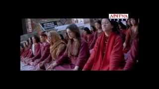 Ninne Ninne Video Song from desamuduru