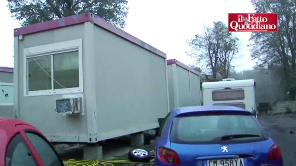 Muggiano (Mi), sospeso scuolabus al campo rom. Niente più scuola per bimba disabile