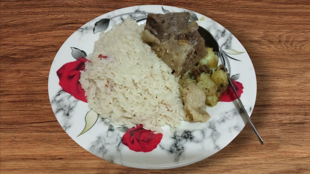 لحمة بالبطاطس بزيت الزيتون والزعتر طعم رائع