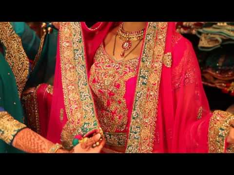 What Are Indian Brides Expected To Wear? : Indian Wedding Attire