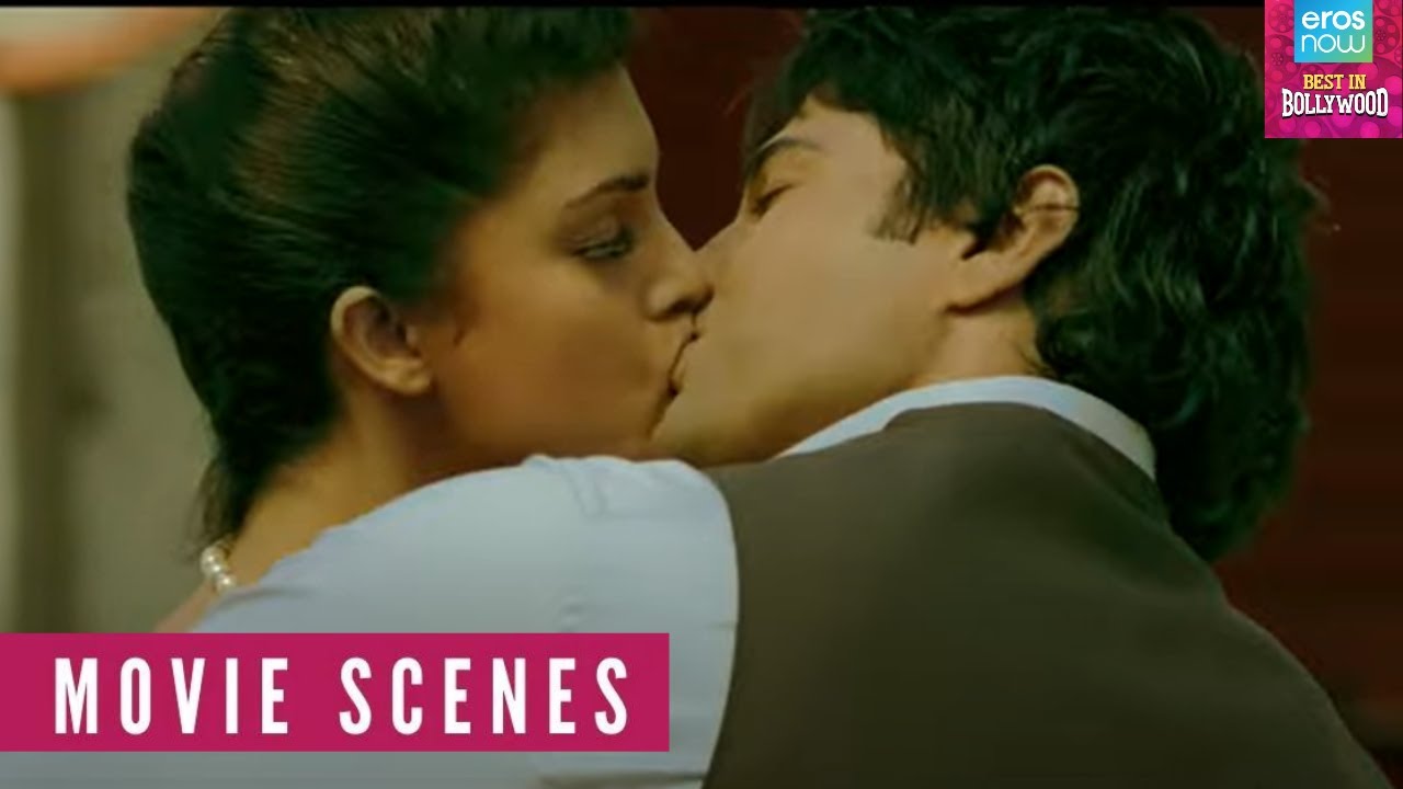 Watch Crazy Romantic And Thrilling Scenes From Table No 21 Paresh Watch crazy romantic and thrilling scenes from table no 21 paresh