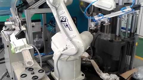 Rubber Injection Molding Machine with Robot for oil seal full auto production