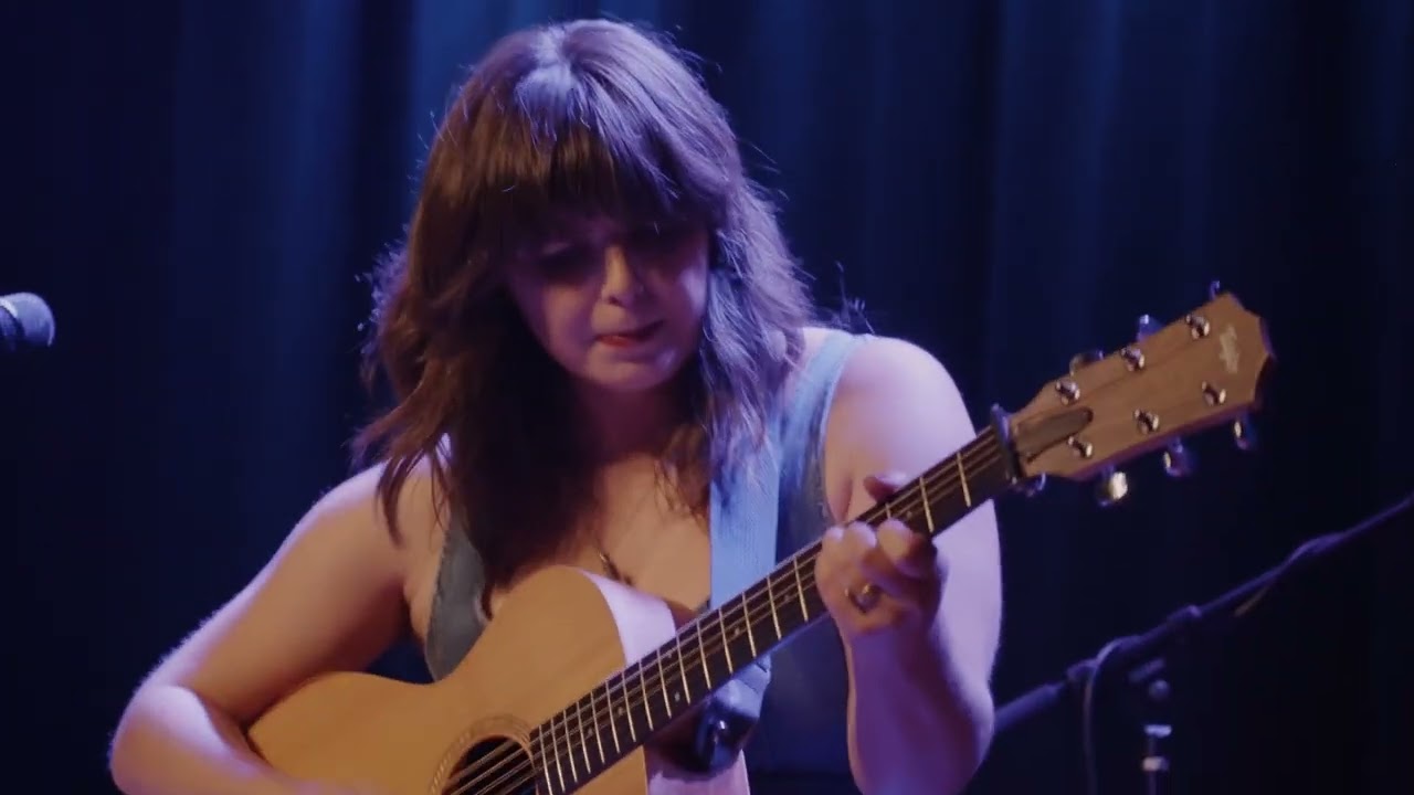 "Electricity" by Beth Bombara, Live at The Old Rock House adlı videoyu YouTube'da izle "Electricity" by Beth Bombara, Live at The Old Rock House adlı videoyu YouTube'da izle