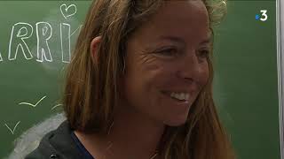 Sailor Alexia Barrier meets schoolchildren in Biot