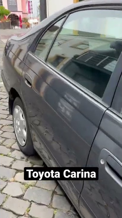Toyota Carina 4 door sedan.