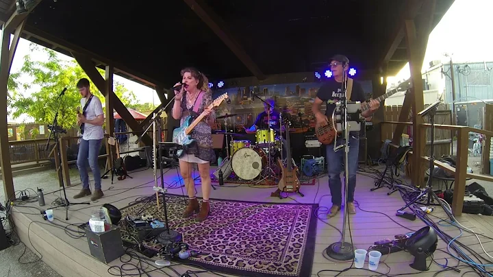 Ronni Ward @ Paul & Jacks 5.14.22 Set 1E