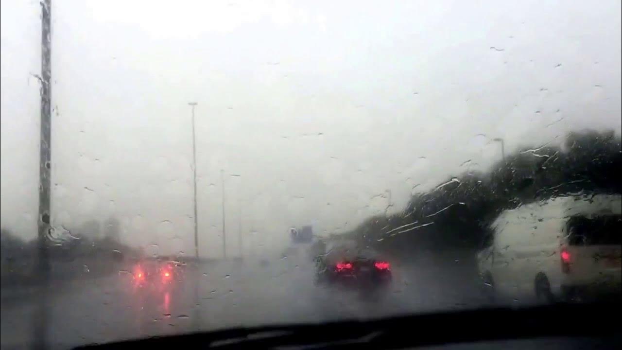 Дубай дождь сегодня. Ливень в Дубае. Ураган в Дубае. Проливные дожди в Дубае. Смерч в Дубае.