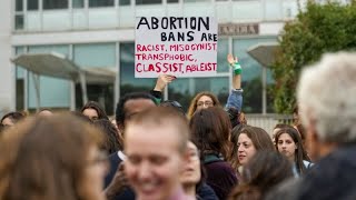 Protests in Rome over move to allow anti-abortion activists in clinics