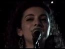 Anna Fleischer - sings in Spanish