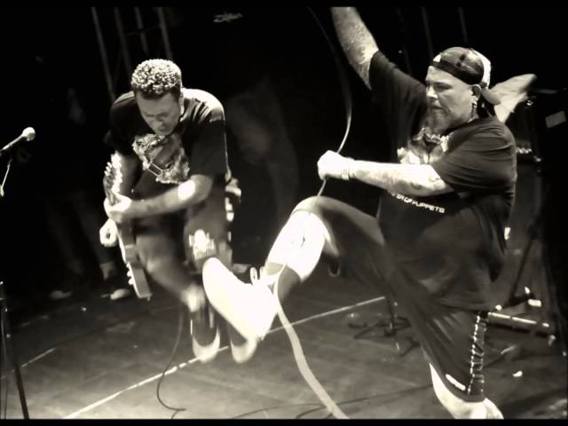 Ratos de Porão - Work for Never