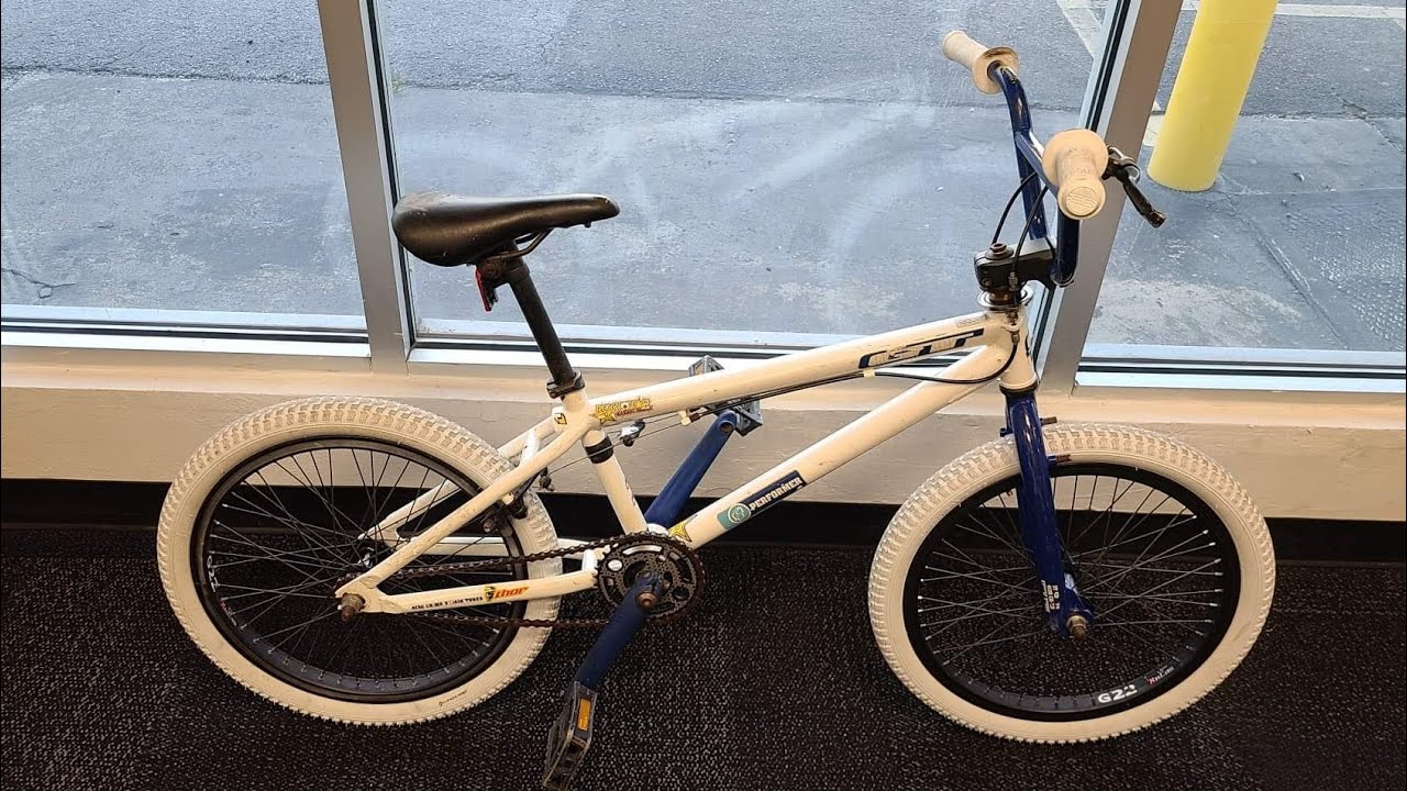 2005 GT Performer survivor mid/new school BMX 20