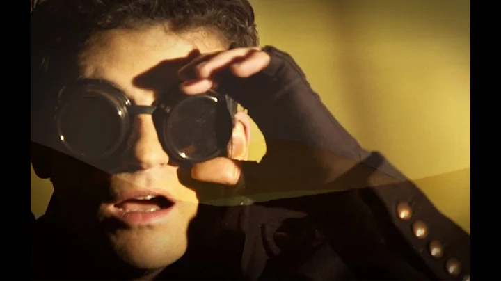 Nicolas FRAiSSiNET - APPRENDS-MOI ( Clip officiel )