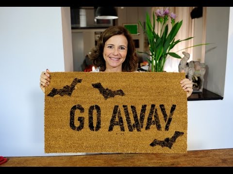 Uno zerbino per le streghe: idee per decorazioni Halloween fai da te