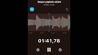Beyaz Şapkalı Adam