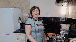 Самое вкусное Сало, муж ест только его. Уха на плите, мяса не хочется...