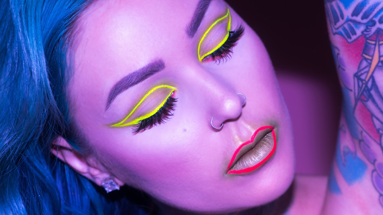 Neon Lights Eyeliner Tutorial + Full Makeup KristenLeanneStyle - YouTube.