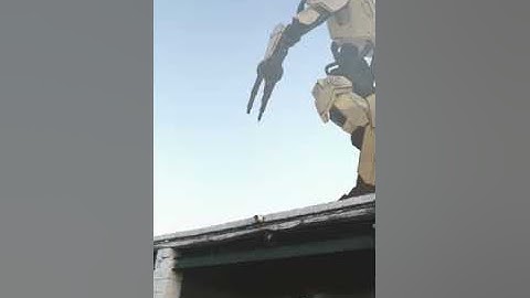 Giant Robot Walking in Real Life | VFX Shorts