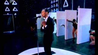 Hurts - Wonderful Life - MAD VMA 2010