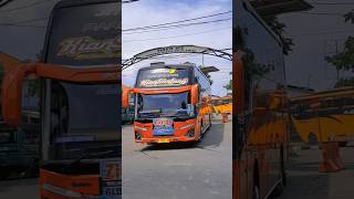 bus Pecel Balap "Kian Santang" ziarah Wali ke Surabaya #telolet #basuri #busmania