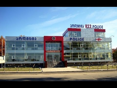 ტინისხიდელი ბიჭი ინტერნეტში გაცნობილ ქალს ინტიმური ფოტოების გასაჯაროების მუქარით ფულს სძალავდა