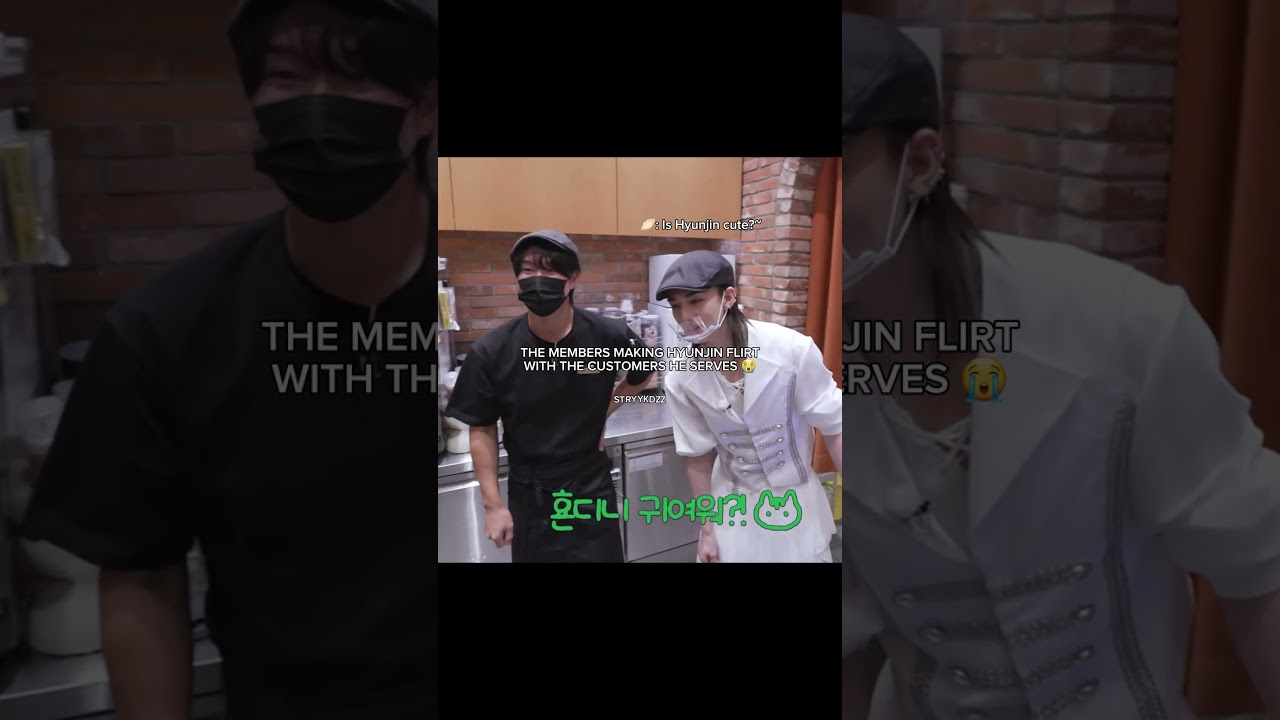 YO LEMME GET AN ORDER 😂✌️ #skz #straykids #kpop #skzcode #hyunjin #funny #lol #challenge #kpopfypシ