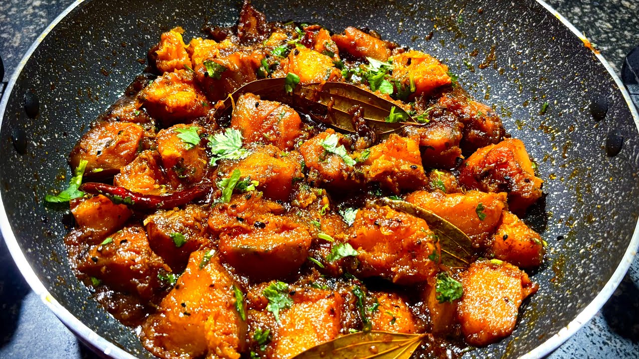 बिना लहसुन-प्याज की भंडारे वाली कद्दू की खट्टी मीठी सब्जी | Kaddu Ki Sabji | Pumpkin Recipe 