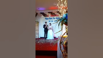 Nghi thức uống rượu giao môi