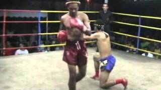 Big Bear Kirsty Muay Thai Fight Club Wai Khru - Muay Thai Kuala Lumpur