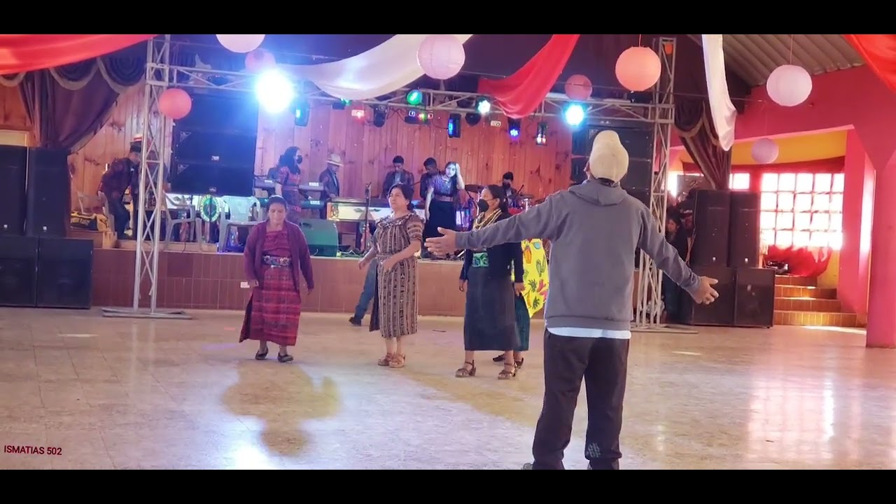 Marimba Nueva Era Juventud Maya, tocando en la feria de Santa Eulalia, en salón Municipal. YouTube
