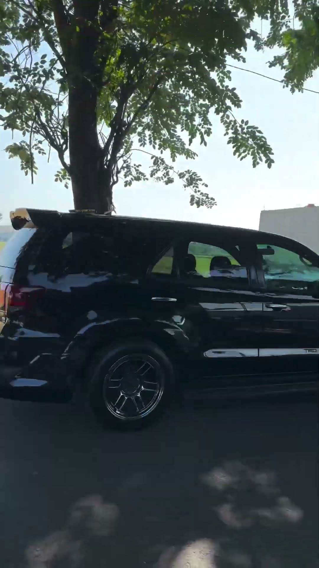 Airbrush Mobil Fortuner: Seni di Atas Roda yang Memikat