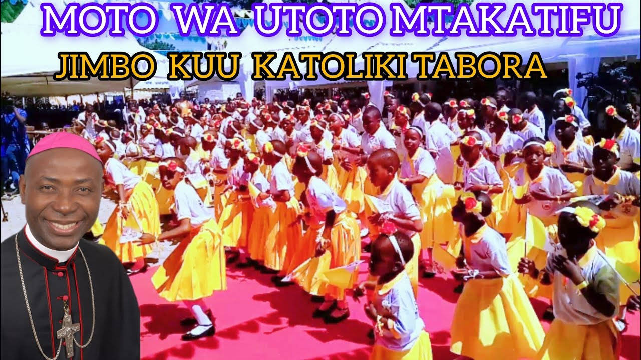 MOTO WA UTOTO MTAKATIFU JIMBO KUU KATOLIKI TABORA WAUWASHA MOTO MBELE YA WAAMINI MAASKOFU