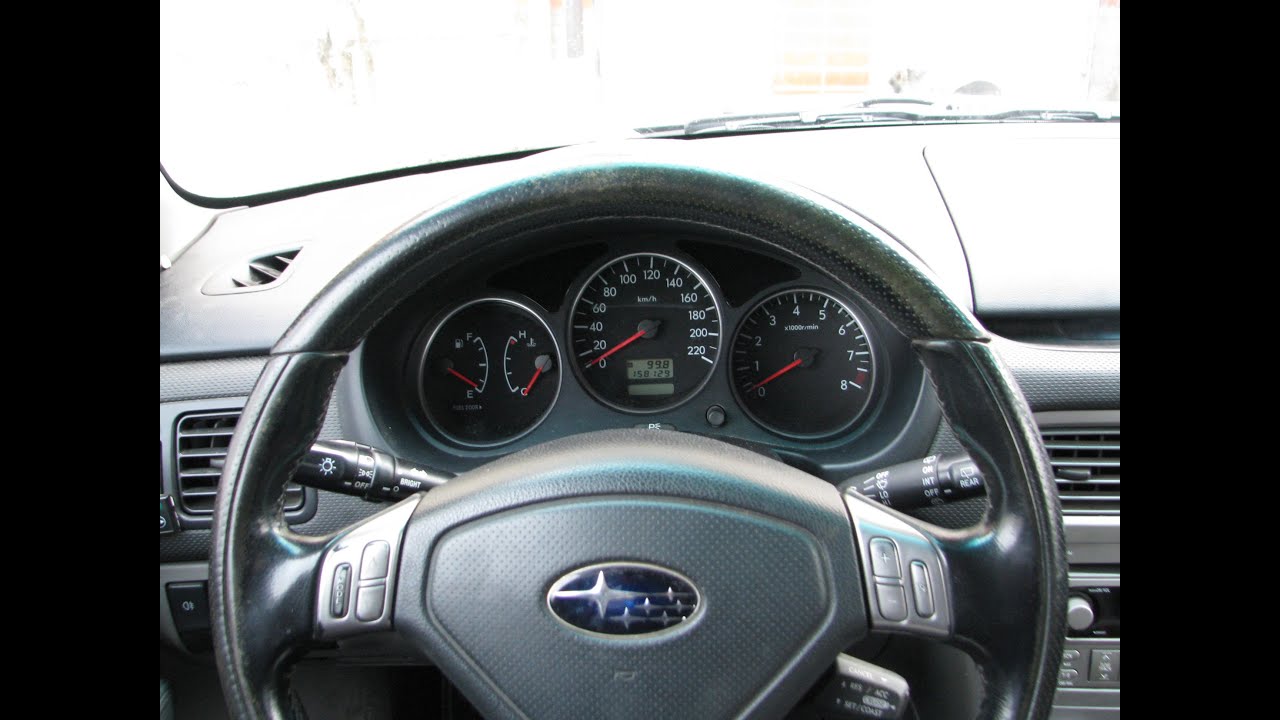 SUBARU Forester SG5. Снятие панели приборов (спидометра), замена ...