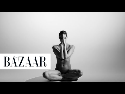 Instagram S Nude Yoga Girl Creates Art 