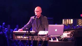 Thomas Dolby The Making of 'Europa & The Pirate Twins' Live Video | MikesGigTV