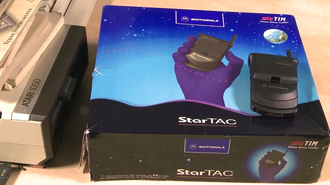Motorola StarTAC review #motorola #startac
