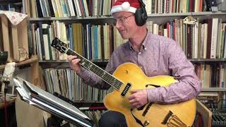 Video thumbnail of "It's Beginning To Look A Lot Like Christmas (Guitar arrangement)"