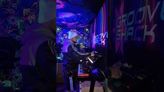 Experimenting with Access Virus TI &amp; Roland TR-8s#livejam #virusti #accessvirus #tr8s #livetechno