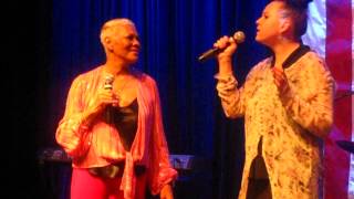 Dionne Warwick Sings With Her Granddaughter At Rita Cosbys Birthday