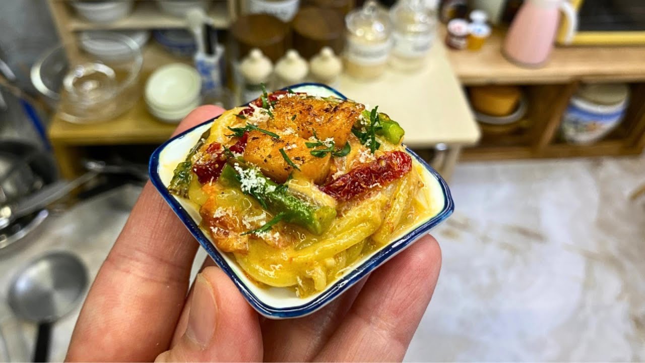 Tiny SALMON & ASPARAGUS Pasta in CREAMY SUN-DRIED TOMATO Sauce 🍅🐟🍝