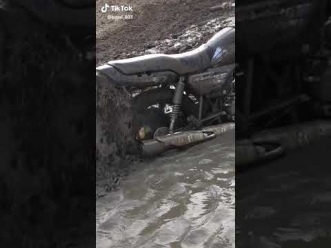 Splendor Bike Stunt (WhatsApp Status Video) By Punjabi Song