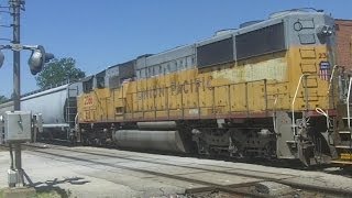 UP 4008 Leads Five Engine Lashup w/ SD60M